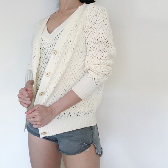 ⏱PRICE DROP⏱St. John Collection Top & Cardigan Set